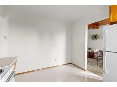 7211 140 AV NW photo 21