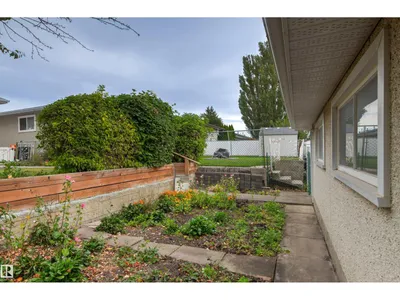 7211 140 AV NW photo 63