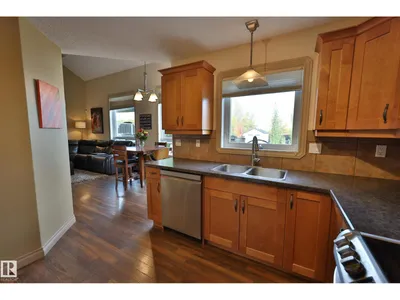 10603 95 ST photo 18