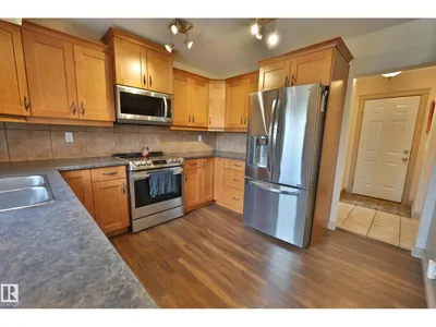 10603 95 ST photo 20
