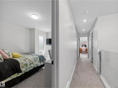 10449 143 ST NW photo 29