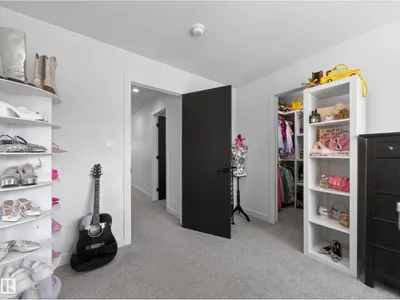10449 143 ST NW photo 37