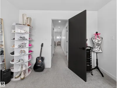 10449 143 ST NW photo 39