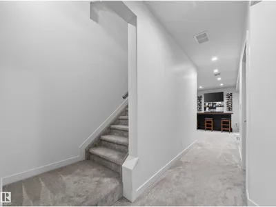 10449 143 ST NW photo 54