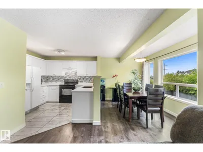 13148 151 AV NW photo 9