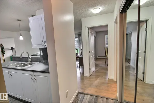 #105 13907 136 ST NW photo 3