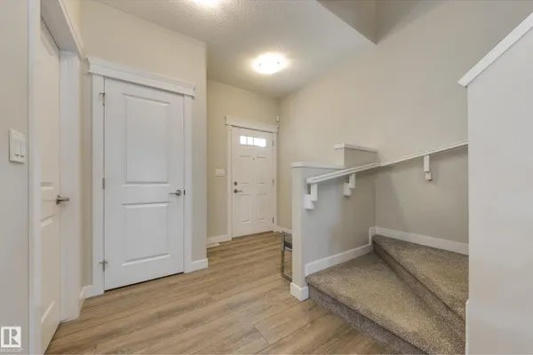 9932 223 ST NW photo 3
