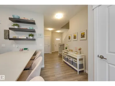 9932 223 ST NW photo 4