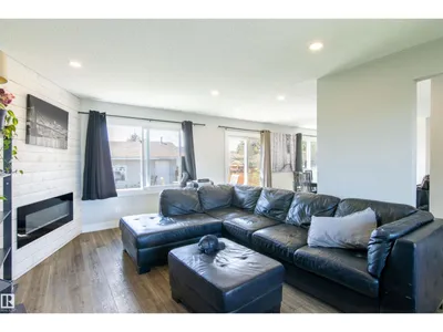 7115 39A AV NW photo 6