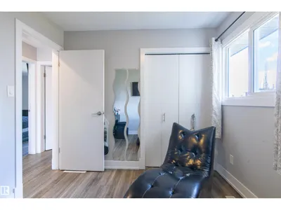 7115 39A AV NW photo 14