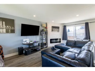 7115 39A AV NW photo 7