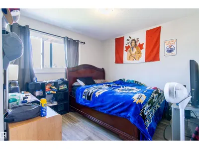 7115 39A AV NW photo 17