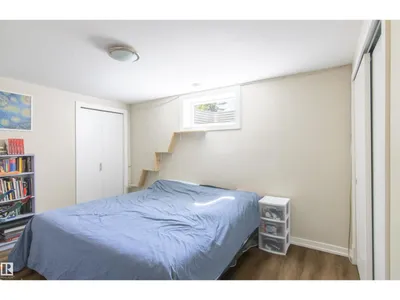 7115 39A AV NW photo 31