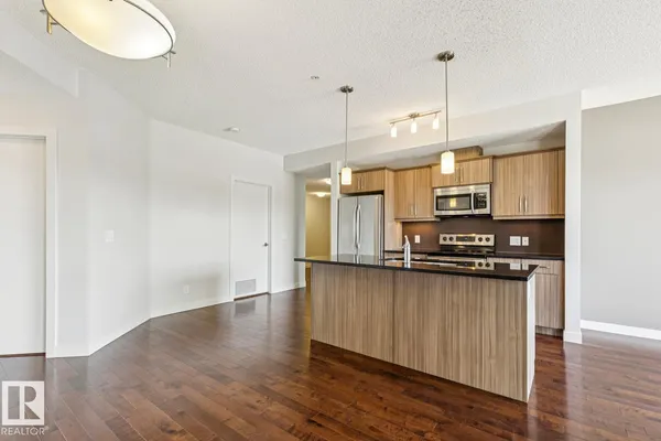 #217 10523 123 ST NW photo 3