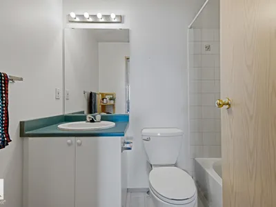 #428 2520 50 ST NW photo 19