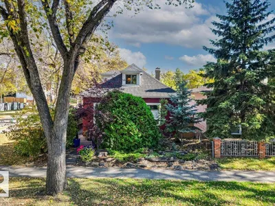 11347 89 ST NW photo 6