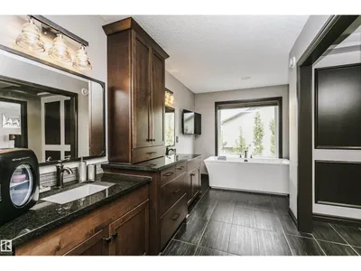 721 178A ST SW photo 40