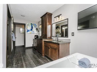 721 178A ST SW photo 43