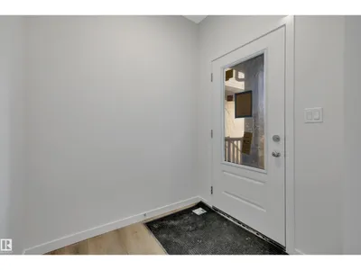 18015 73 ST NW photo 5