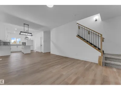 4213 63 ST photo 8