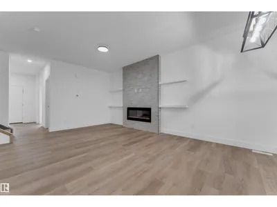 4213 63 ST photo 9
