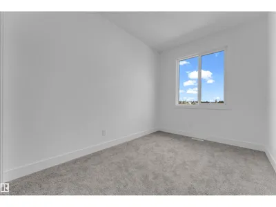 4213 63 ST photo 28