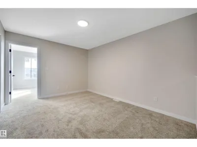 5304 HAWTHORN CL SW photo 30