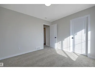 5304 HAWTHORN CL SW photo 44