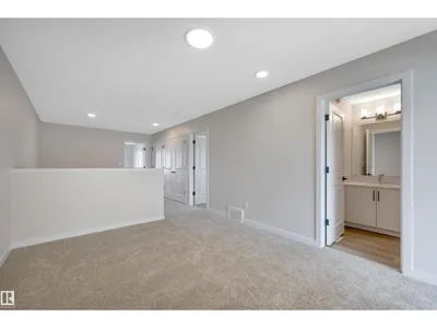 5304 HAWTHORN CL SW photo 31