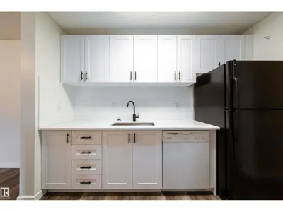 5898 172 ST NW photo 14