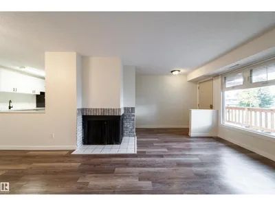 5898 172 ST NW photo 8
