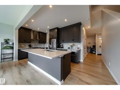 21035 128 AV NW photo 9