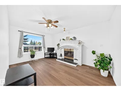 4424 33 ST NW photo 17
