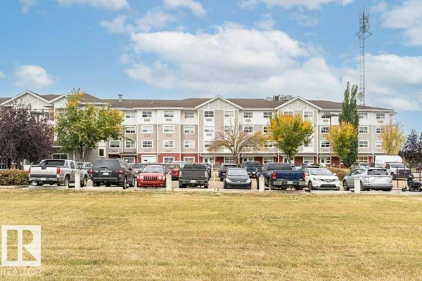 #233 8802 SOUTHFORT DR photo 3