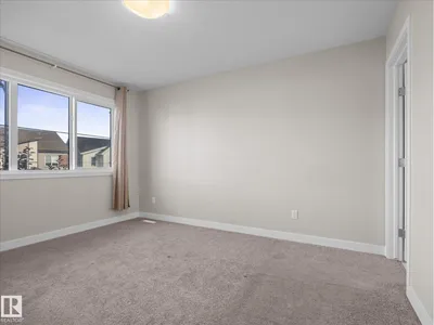 541 PATERSON WY SW photo 17