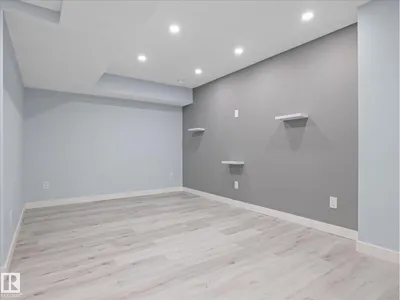 541 PATERSON WY SW photo 31