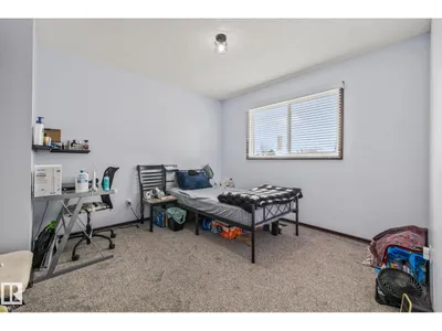 8812 135 AV NW photo 36