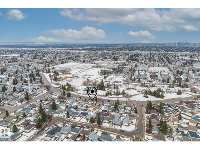 8812 135 AV NW photo 55