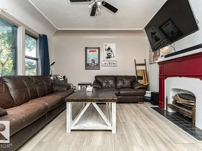 11910 94 ST NW photo 11