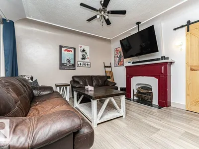 11910 94 ST NW photo 12