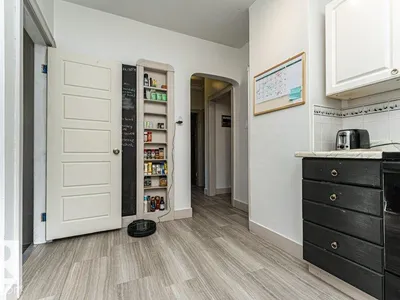 11910 94 ST NW photo 15
