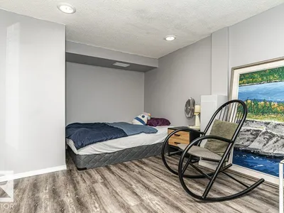 11910 94 ST NW photo 35