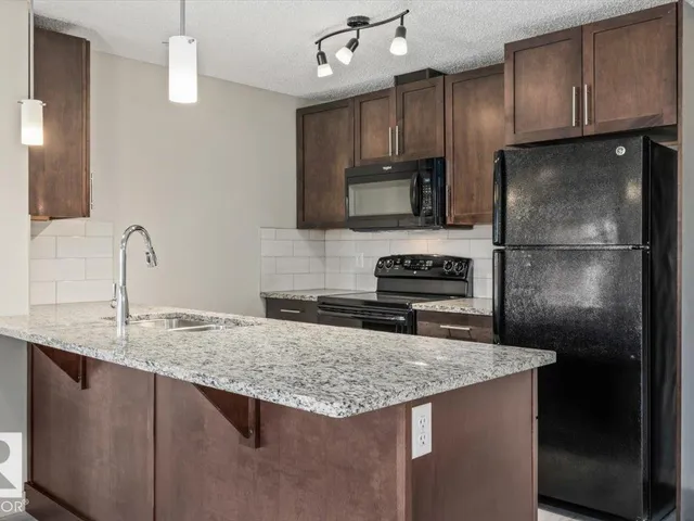 #230 6076 SCHONSEE WY NW, Edmonton