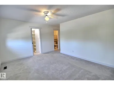 5207 46 ST photo 24