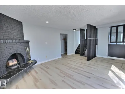 5207 46 ST photo 34