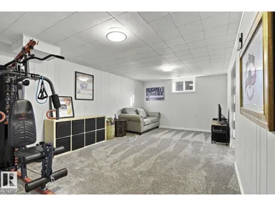 11928 127 ST NW photo 23