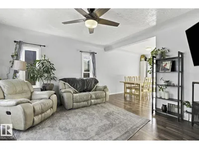 11928 127 ST NW photo 9