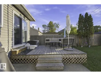 11928 127 ST NW photo 34