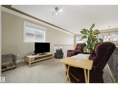 5403 60 ST photo 25