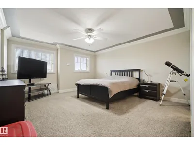 5403 60 ST photo 26